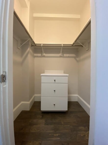 Building Photo - 75 Westland Ave