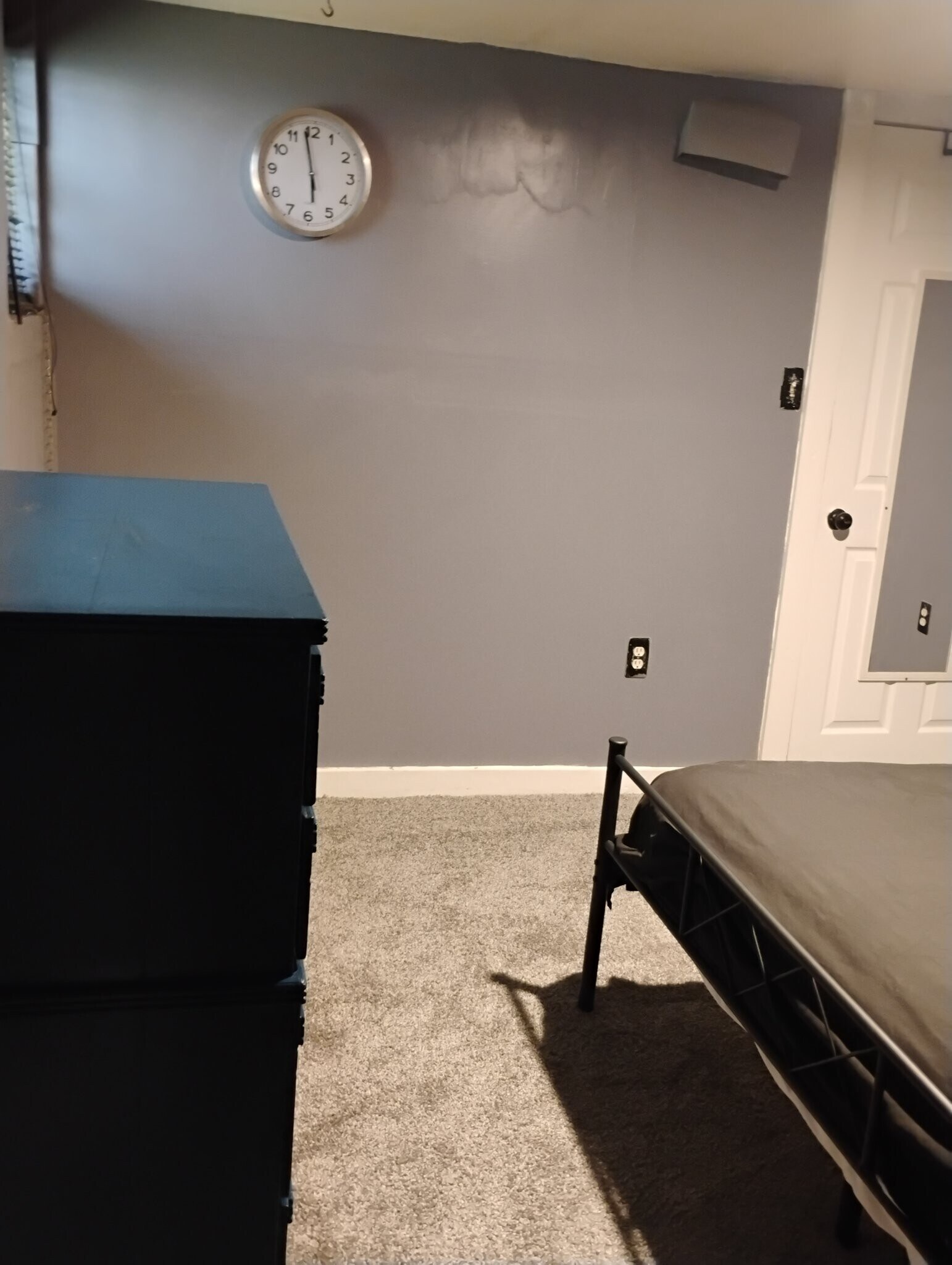 Building Photo - 16511 Snowden St