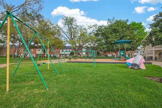 Building Photo - 6404 Burgoyne Dr.