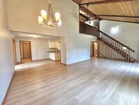 Building Photo - Entertainers dream in the heart of Eden Prairie! 3000+sf, updated, beautiful yard!!