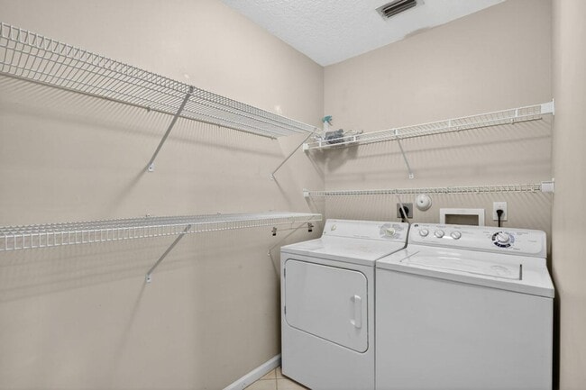 Building Photo - 151 Monterey Way