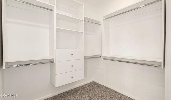 Building Photo - 711 S Paustian Cir