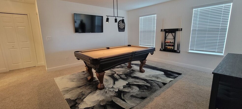 Building Photo - 284 Links Ter Blvd