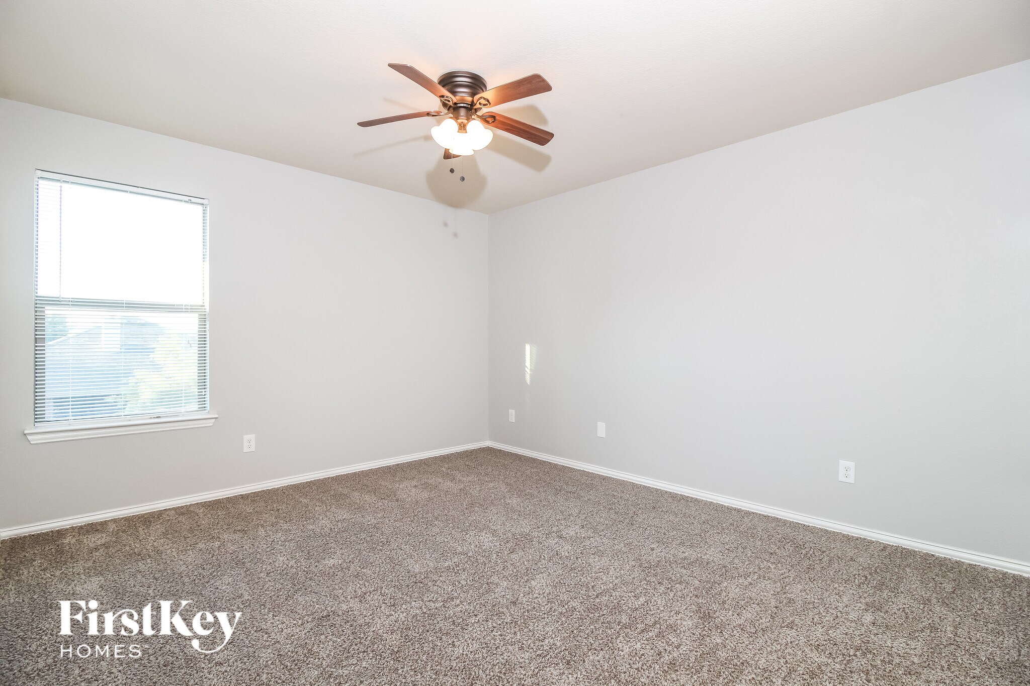 Building Photo - 1202 Jewel Ln