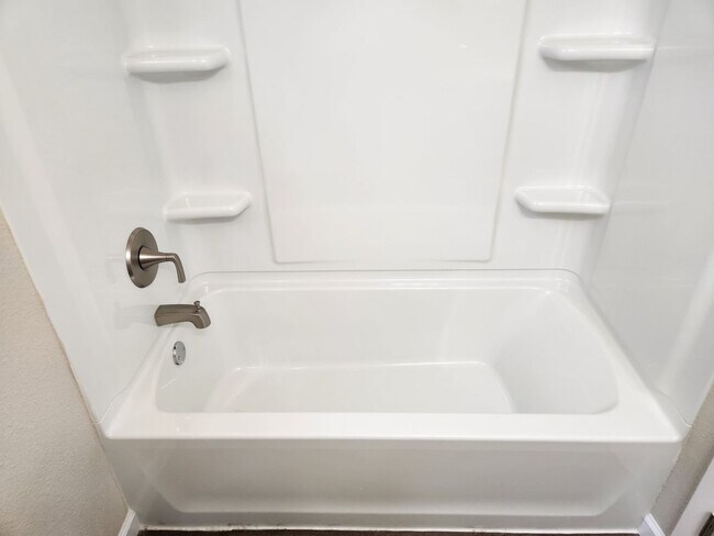 Building Photo - 19864 Gas Point Rd