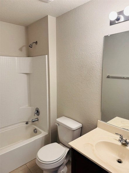 Building Photo - 114 Brushy Creek Ln