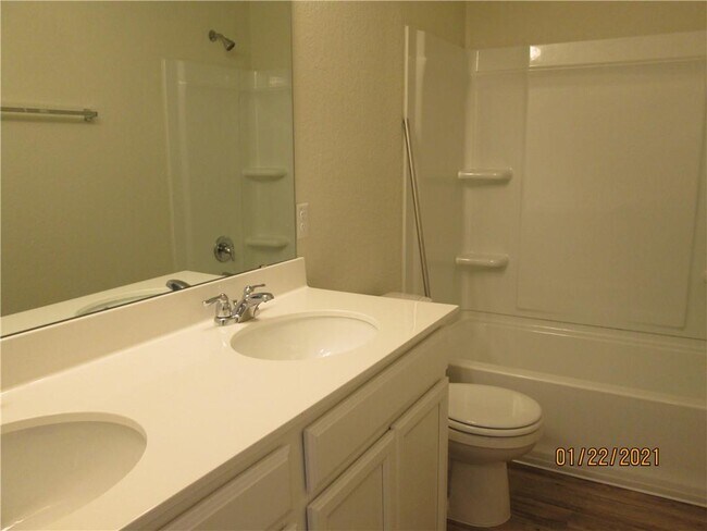 Building Photo - 128 Green Egret Wy