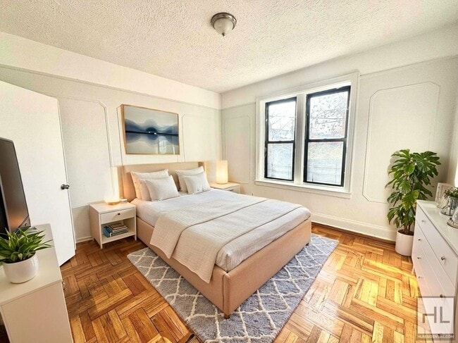 Building Photo - 66 STREET