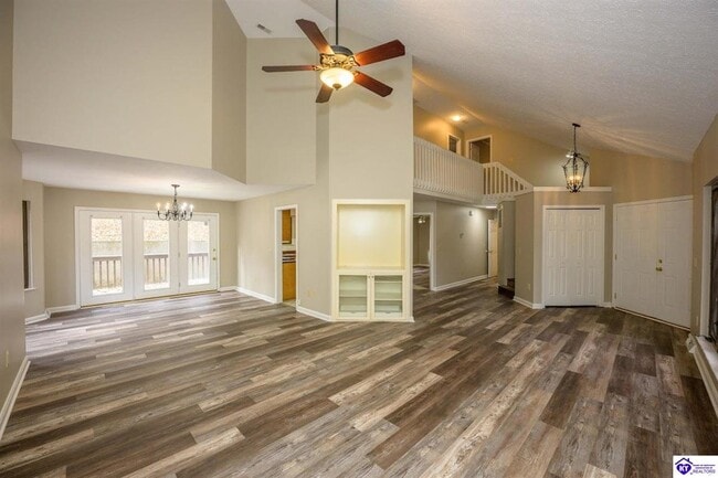 Building Photo - 356 Bittersweet Dr