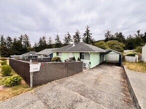 Building Photo - 2161