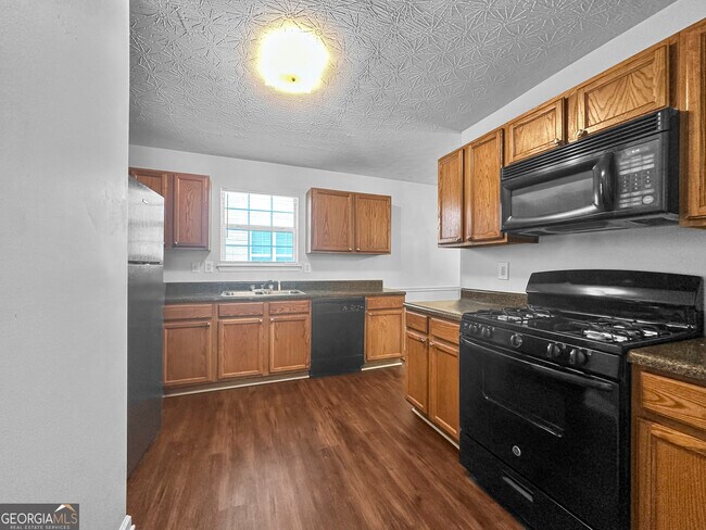 Building Photo - 417 Kirkland Dr