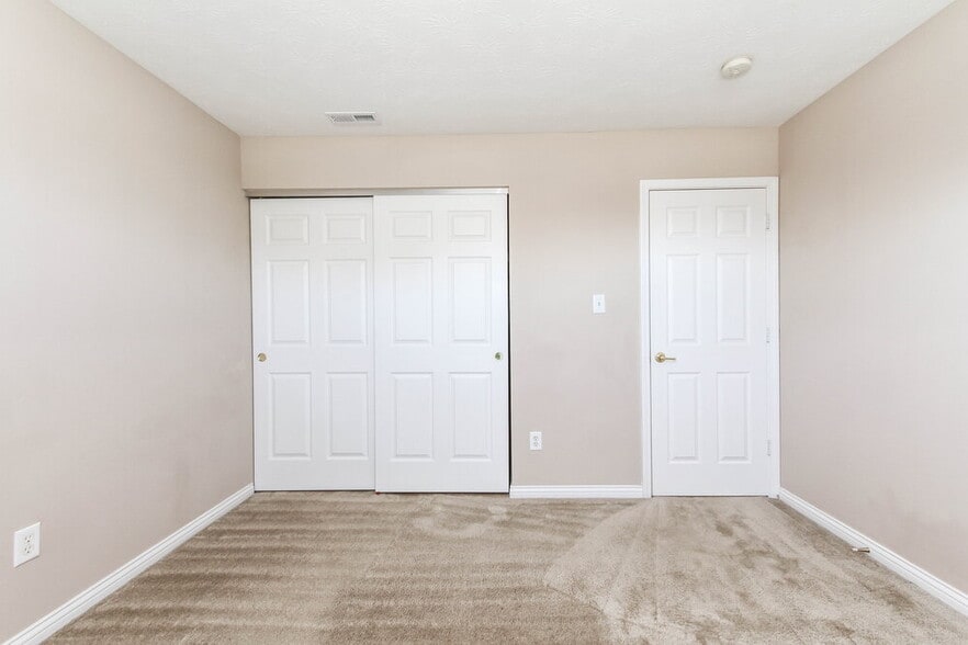 Building Photo - 6388 Oyster Key Ln