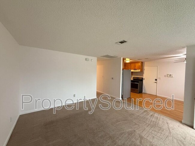 Building Photo - 6138 Greenfield Ln