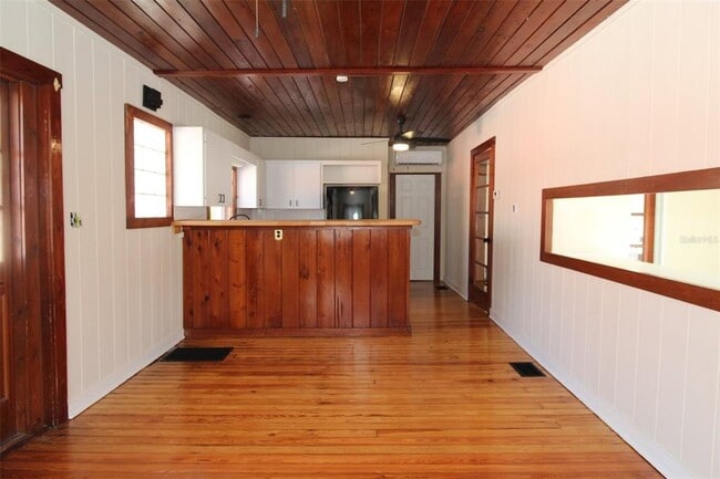 Building Photo - 5231 Calle De Costa Rica