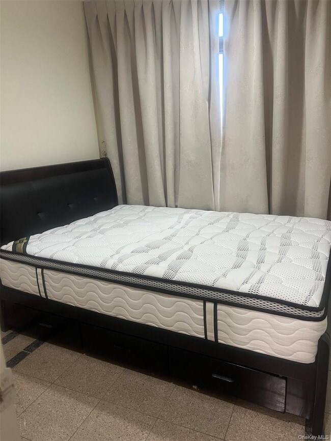 Building Photo - 35-21 Farrington St