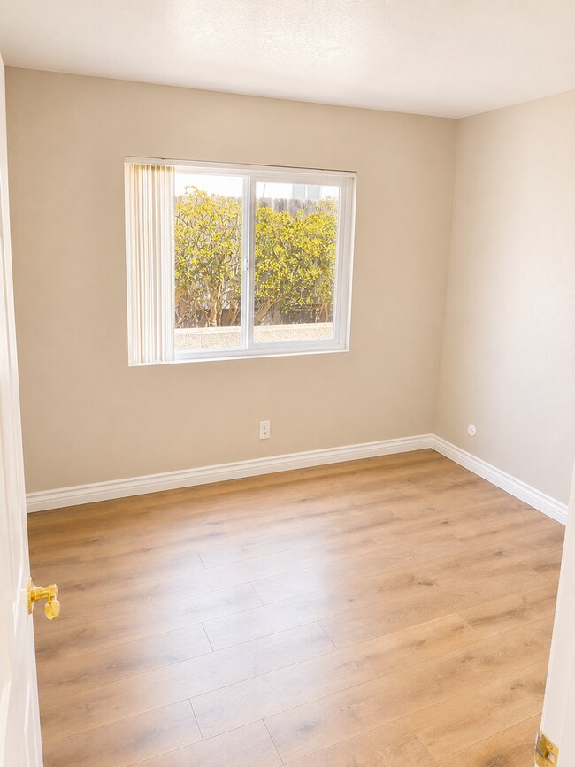Building Photo - Beautiful Single-Story Home in the Desirable San Carlos Neighborhood