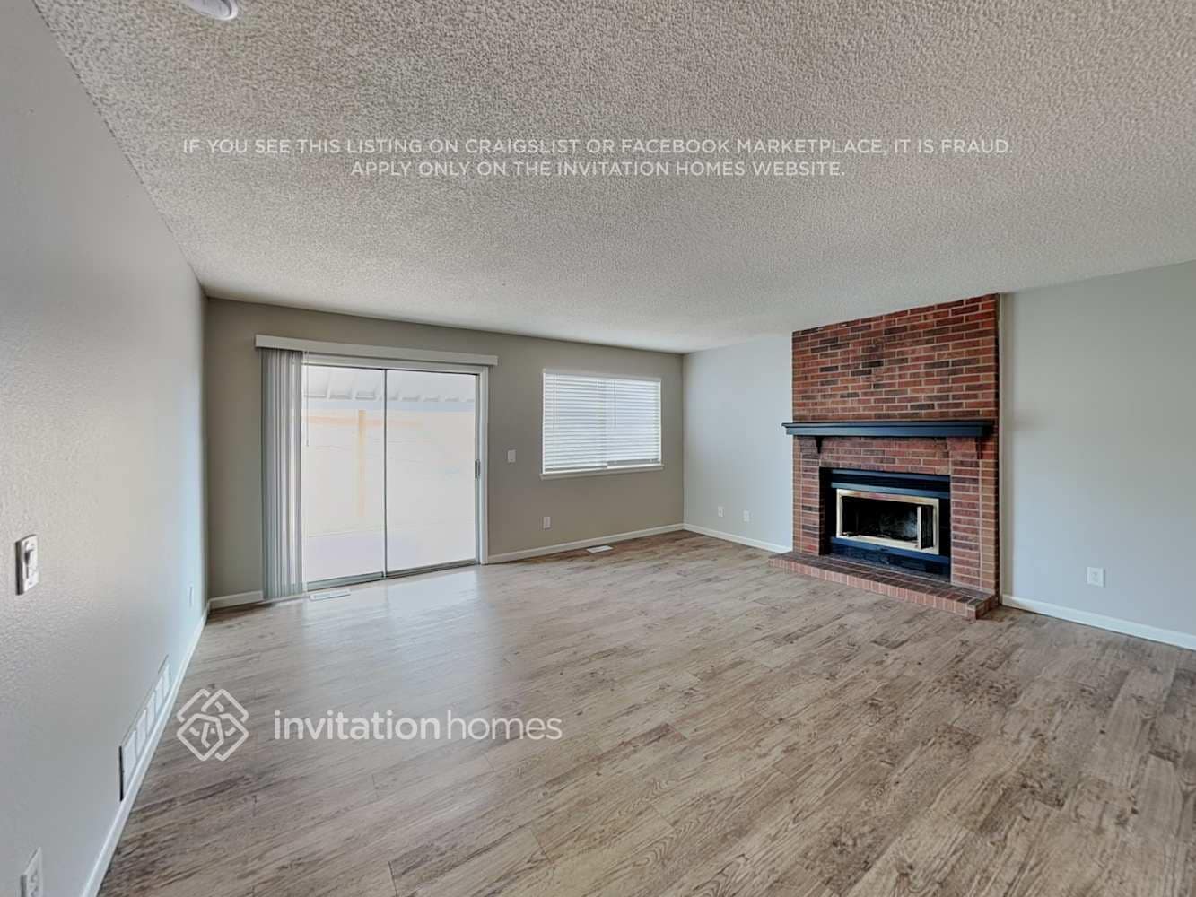 Building Photo - 8474 Tanglewood St