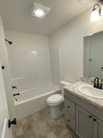 Building Photo - 502 E 2nd Ave