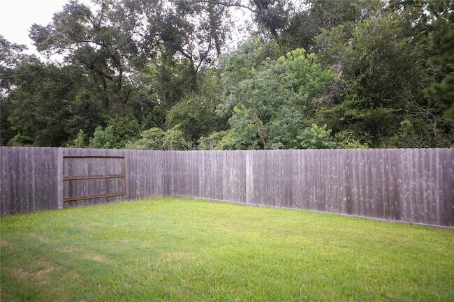 Building Photo - 27638 Mesabe Dr