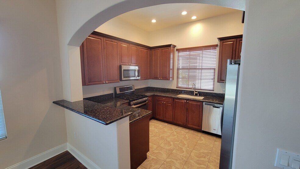 Kitchen - 3753 W 244th St