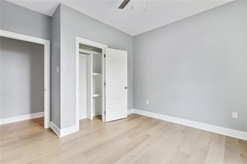 Building Photo - 1222 St Denis St