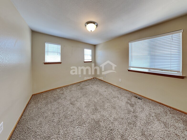 Building Photo - 6293 Brantly Ave
