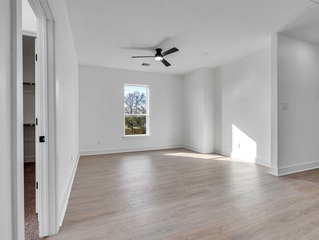 Building Photo - 4421 Reed Rd