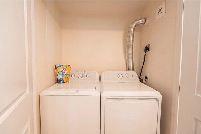 Building Photo - 343 E Coatsville Ave