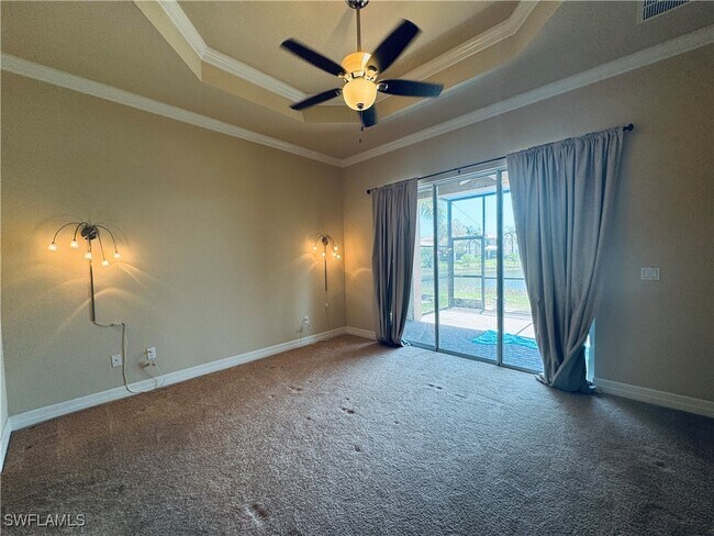 Building Photo - 10480 Carolina Willow Dr