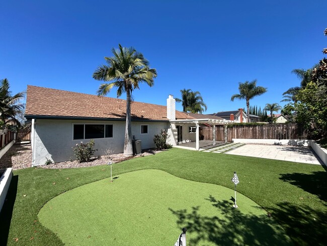 Building Photo - Beautiful 3BD/2BA w/ A/C, In-Unit Laundry, and 2-Car Attached Garage in San Carlos!