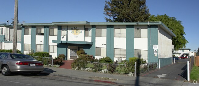 Primary Photo - Val Vista Apartments