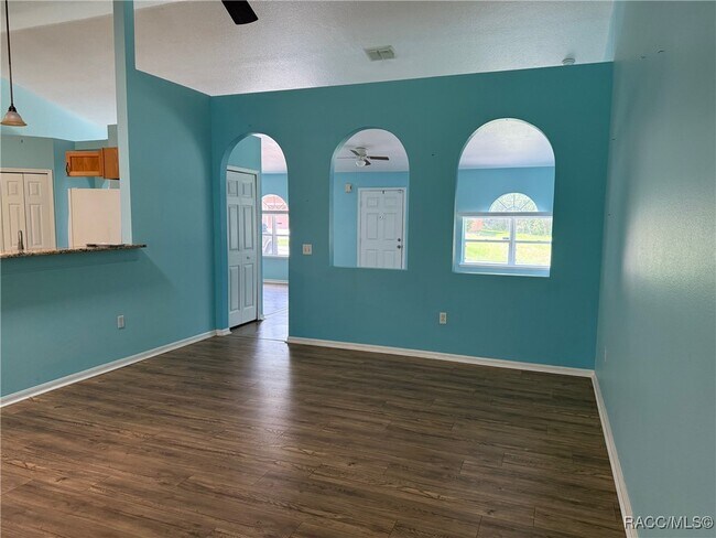 Building Photo - 3 Lindwood Ct