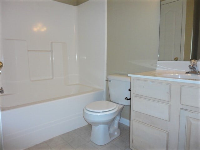 Building Photo - 2058 River Birch Dr