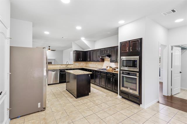 Building Photo - 1725 Snowmass Dr