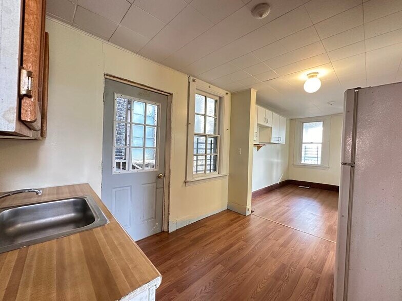 Building Photo - 1514 N Elston Ave