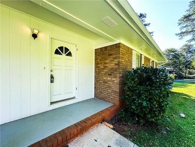 Building Photo - 4591 Woodward Rd