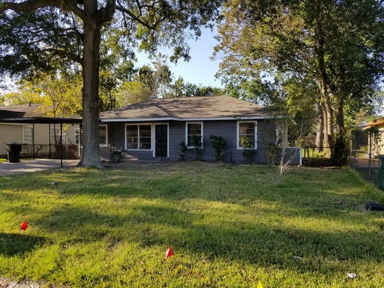 Building Photo - 7417 Caddo Rd