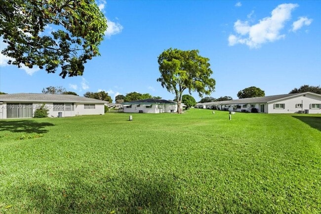 Building Photo - 1020 NW 88th Ave