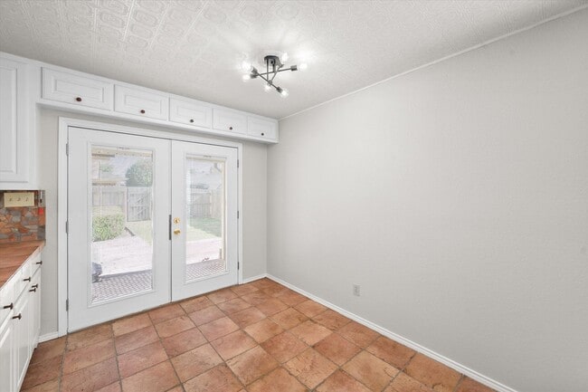 Building Photo - Precious Mansfield 2 Bed 2 Bath