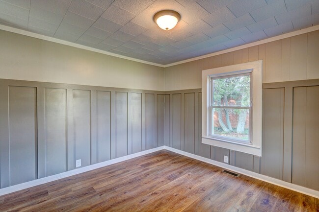 Building Photo - 1286 Fallston Rd