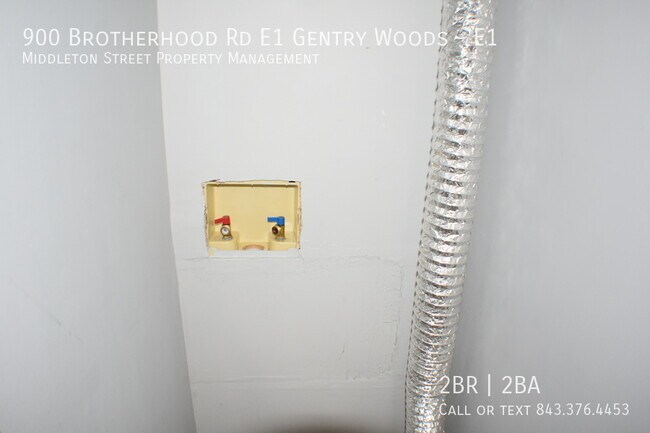 Building Photo - 900 Brotherhood Rd