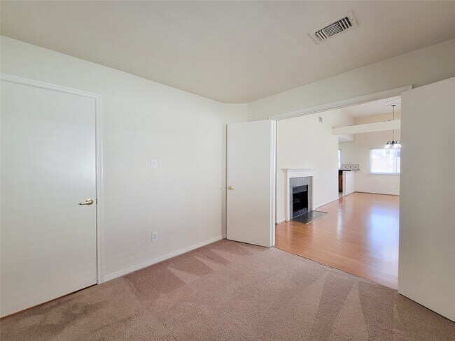 Building Photo - 8611 Pool Creek Dr