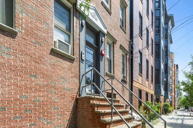 Building Photo - 107 Harrison St