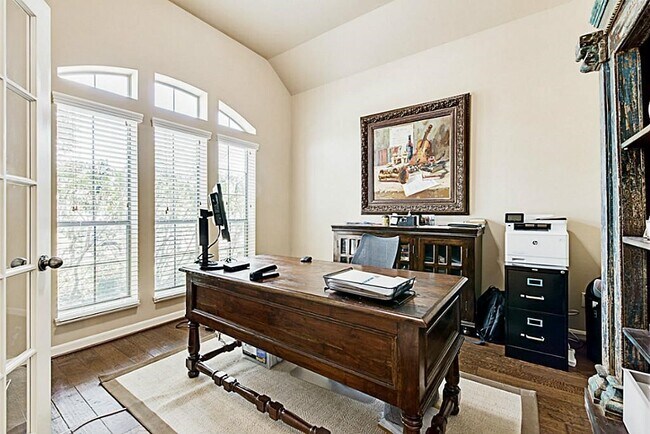 Building Photo - 2930 Pheobe Trce