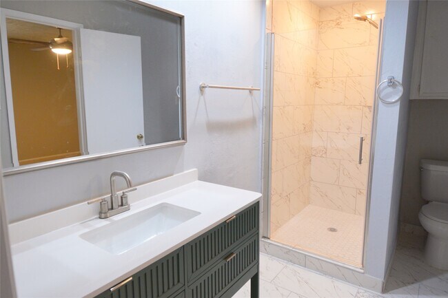 Building Photo - 10127 Sagegate Dr