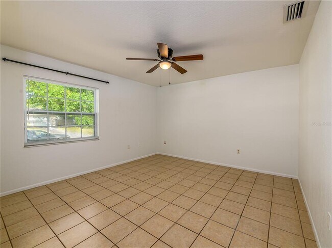 Building Photo - 11422 Wheeling Dr