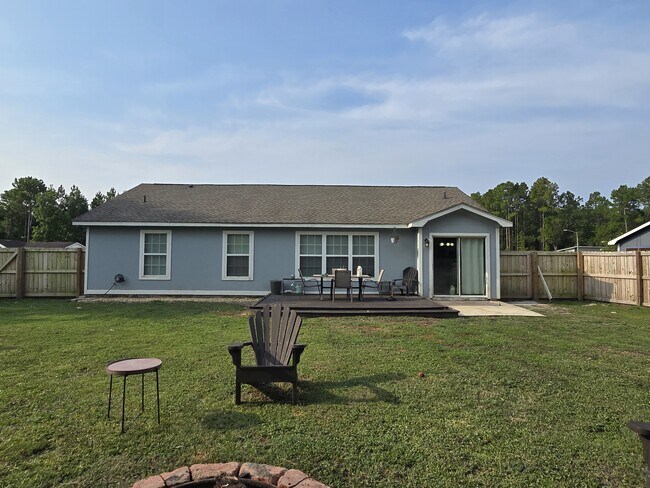 Building Photo - 130 Dellwood Pl