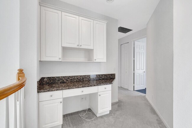Building Photo - 11286 Regatta Ln
