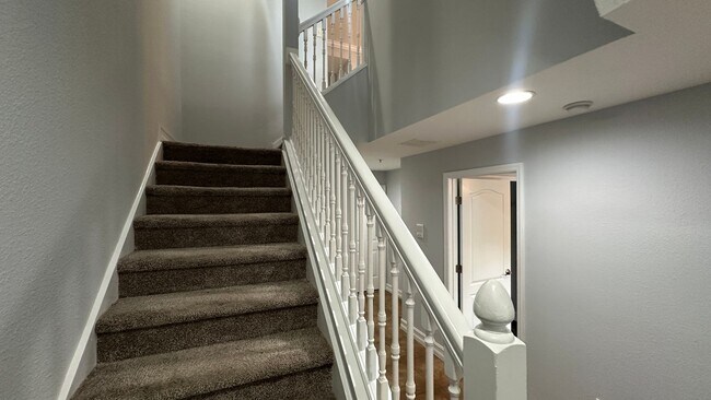 Building Photo - 3720 Messina Dr