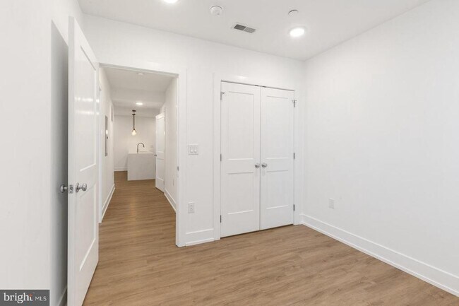 Building Photo - 1335 N Marston St